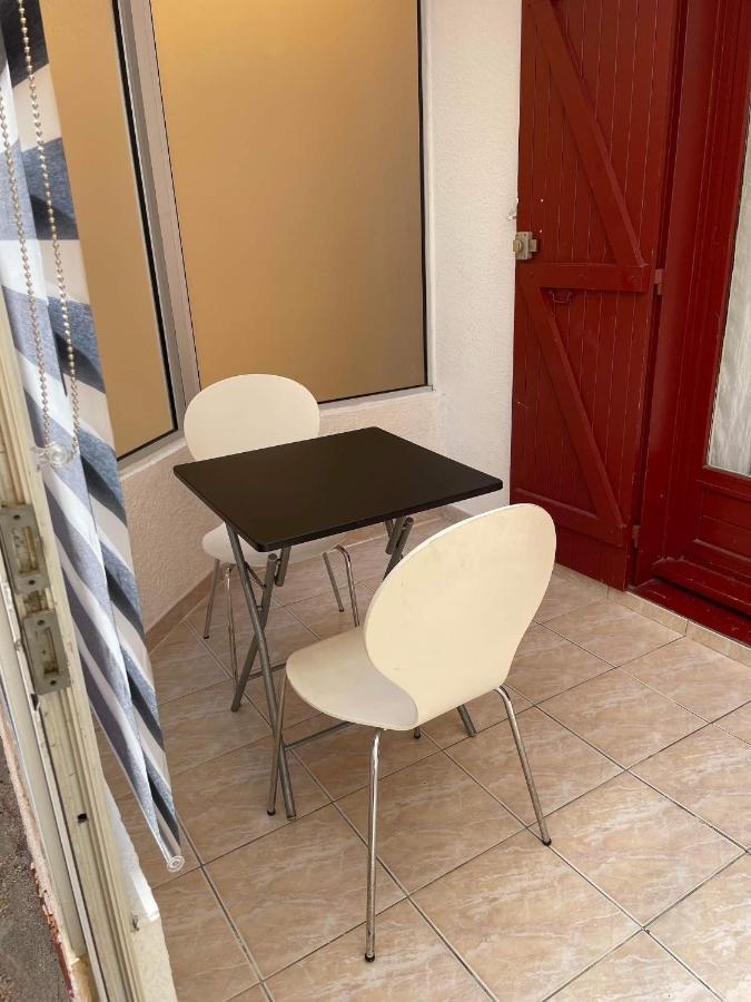 Coquet Studio A 150M De La Plage Apartman Le Barcarès Kültér fotó